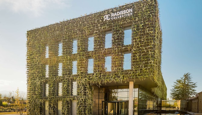Radisson Collection Hotel, Tsinandali Estate Georgia — отель снаружи