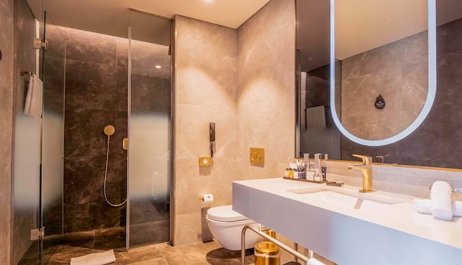 Radisson Collection Hotel, Vadistanbul - Salle de bain de la chambre