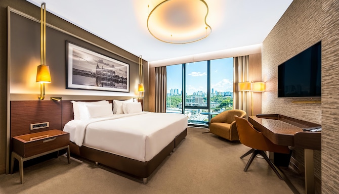 Radisson Collection Hotel, Vadistanbul - Family Stay Connection