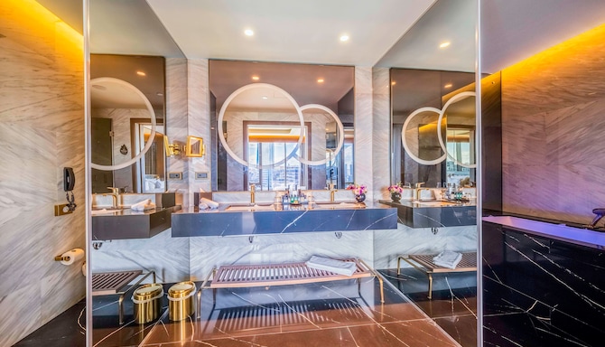 Radisson Collection Hotel, Vadistanbul - Bain de suite