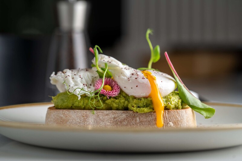 Radisson Collection Hotel, Warsaw - tost z awokado