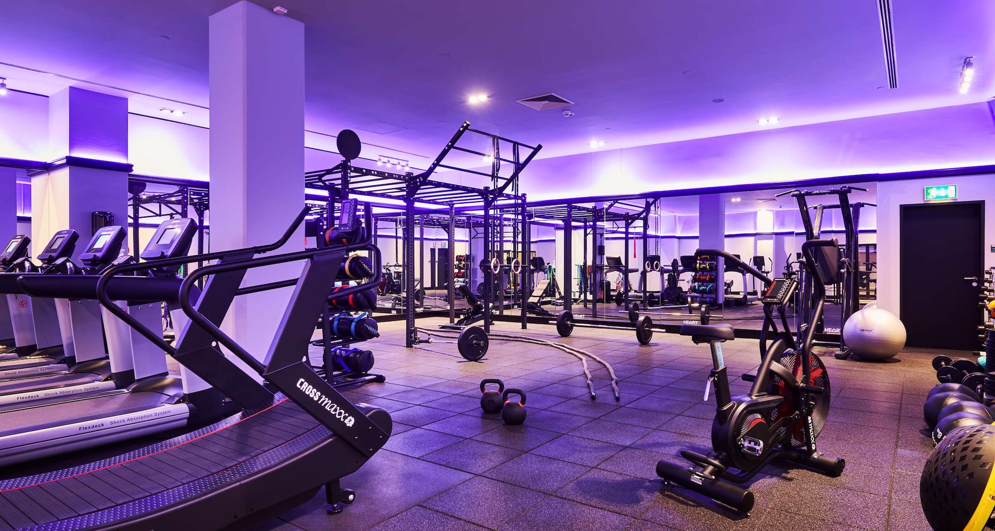 Radisson Collection Hotel, Warsaw - Gym area at Heart Gym & Wellness