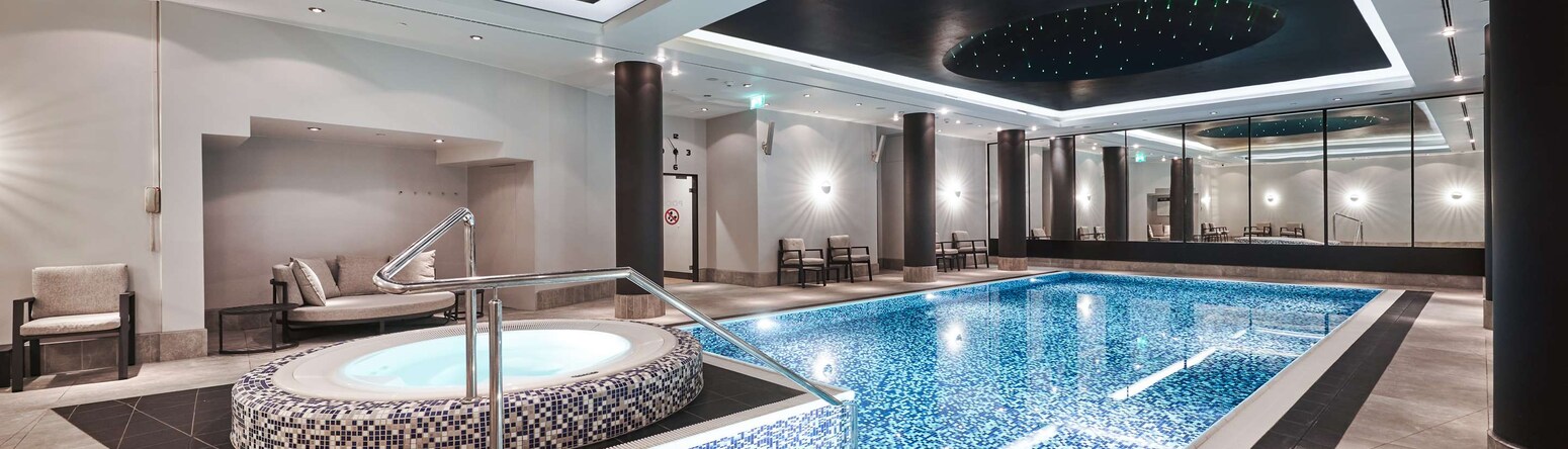 Radisson Collection Hotel, Warsaw - Swimming pool - Heart Gym & Wellness 5