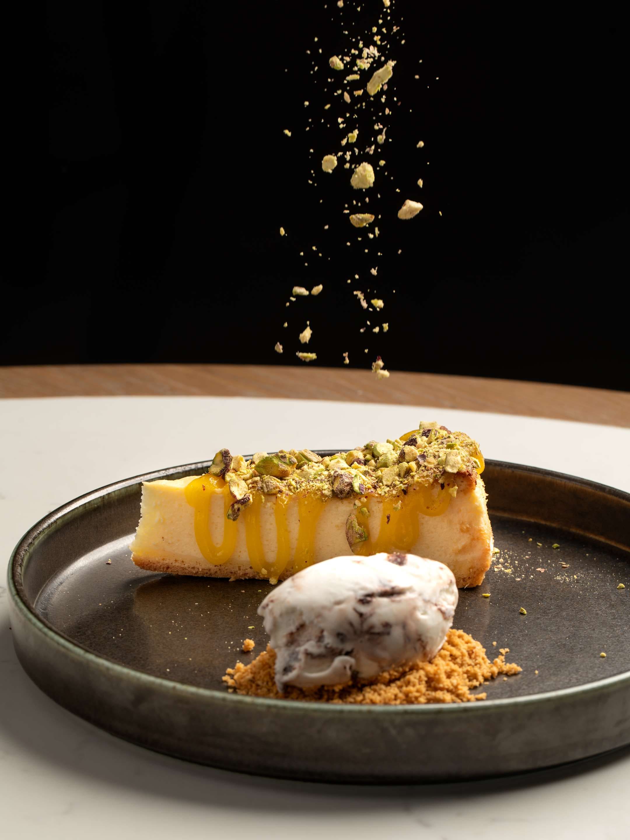 Radisson Collection Hotel, Warsaw - sernik