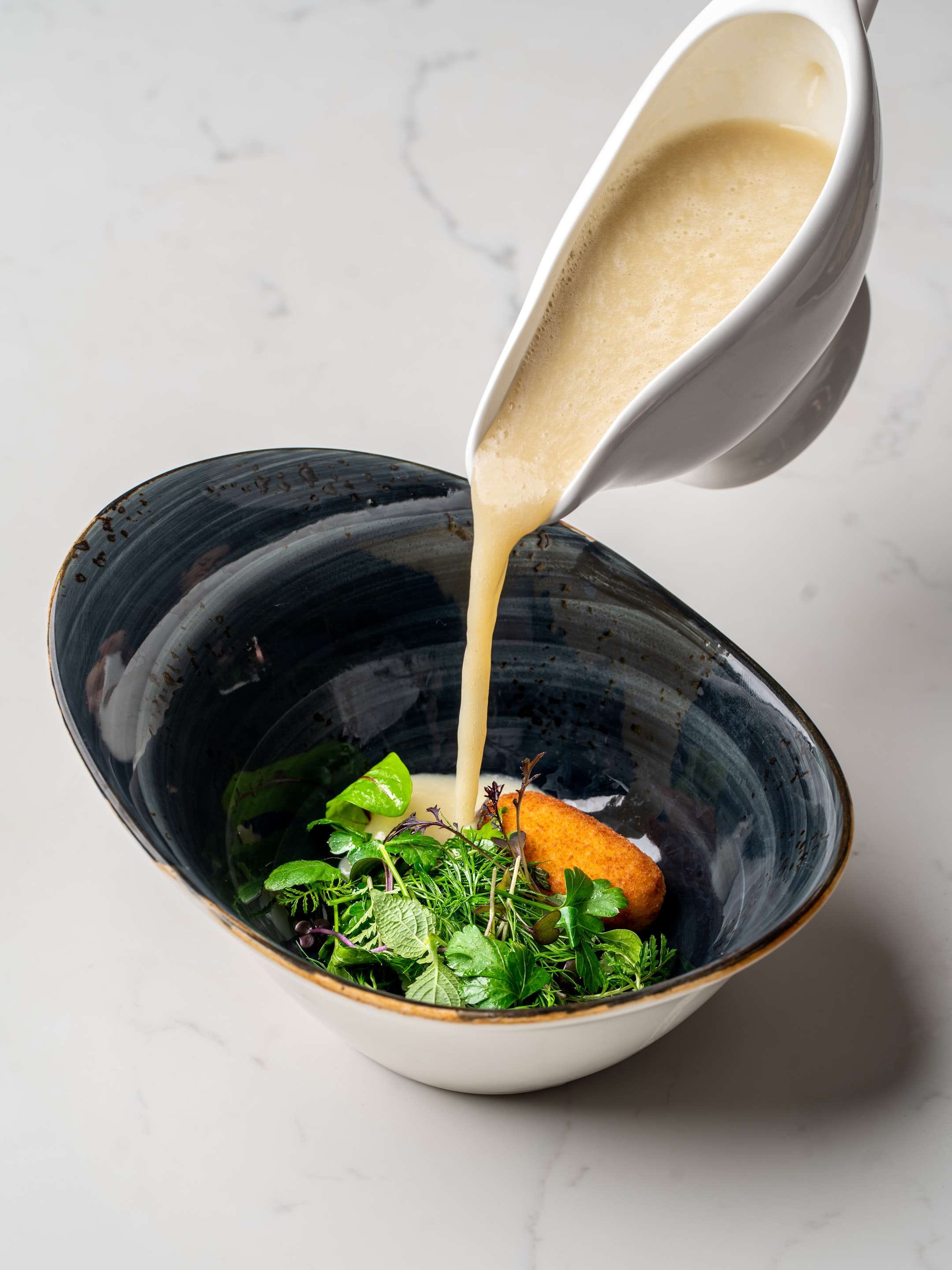 Radisson Collection Hotel, Warsaw - biała zupa-krem z warzyw