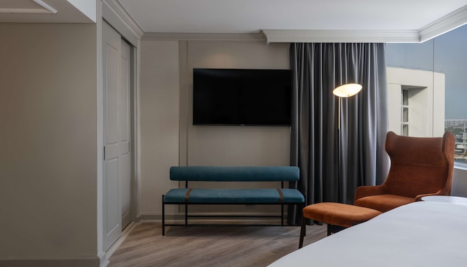 Radisson Collection Hotel, Waterfront Cape Town - Collection Superior Room