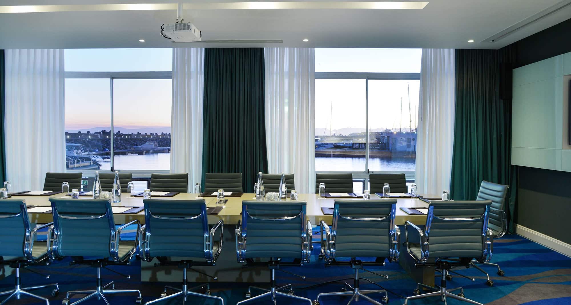  Radisson Collection Hotel, Waterfront Cape Town - Meeting Room