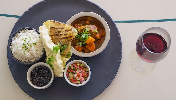 Radisson Blu Hotel Waterfront - Curry at Tobago's Restaurant