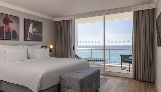 Radisson Collection Hotel, Waterfront Cape Town - Presidential Suite with Balcony Ocean View