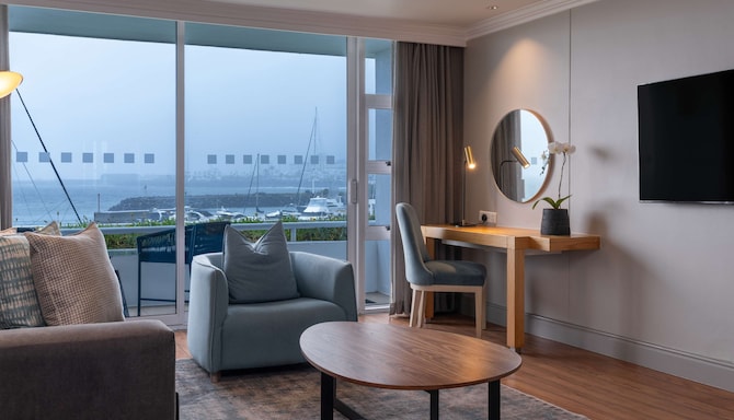 Radisson Collection Hotel, Waterfront Cape Town - Junior Suite with Balcony - Ocean View