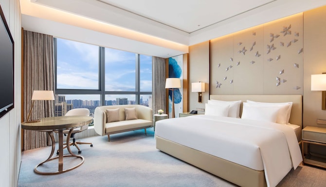 Discover the elegant Radisson Collection Hotel, Wuxi | Radisson Hotels