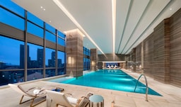Radisson Collection Hotel, Wuxi - Swimming Pool
