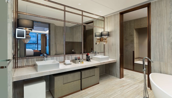 Radisson Collection Hotel, Wuxi - 套房浴室