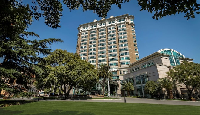 Radisson Collection Hotel, Xing Guo Shanghai - Hotel Exterior