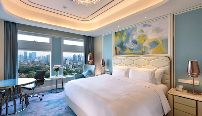 Radisson Collection Hotel, Xing Guo Shanghai - Collection Room with a view