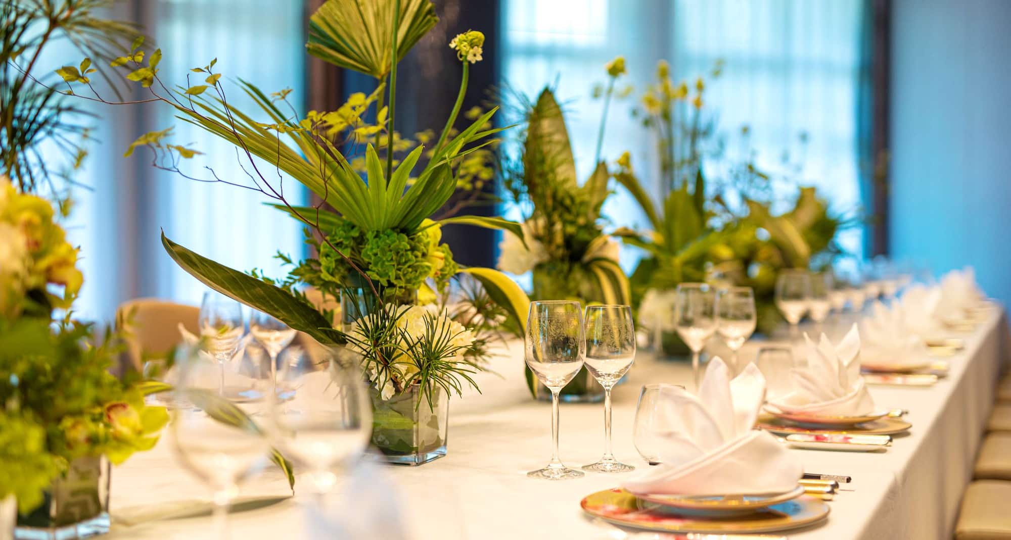 Radisson Collection Hotel, Xing Guo Shanghai - Pinnacle Room banquet set-up