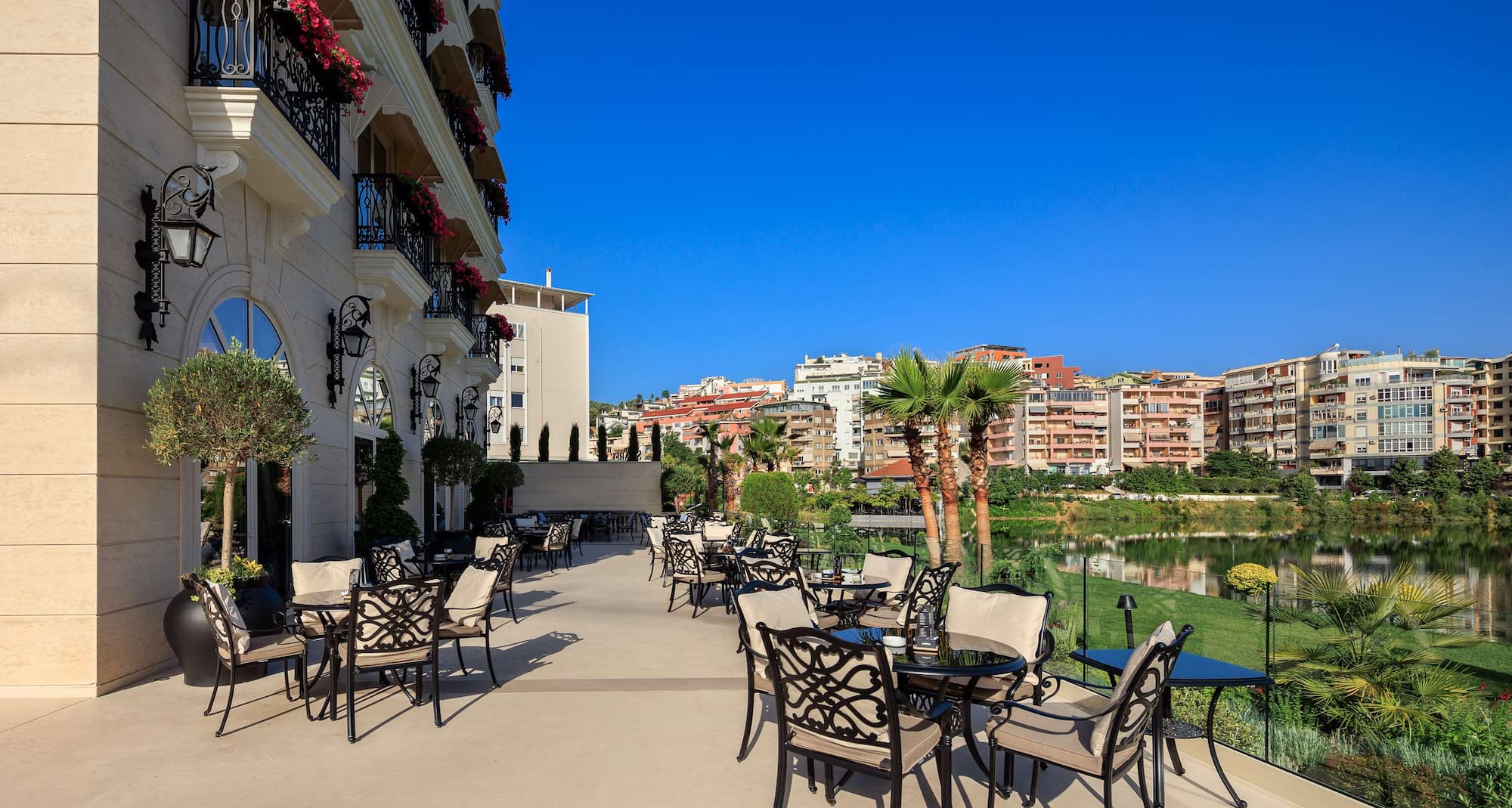 Radisson Collection Morina Hotel, Tirana - Exceptional Bar