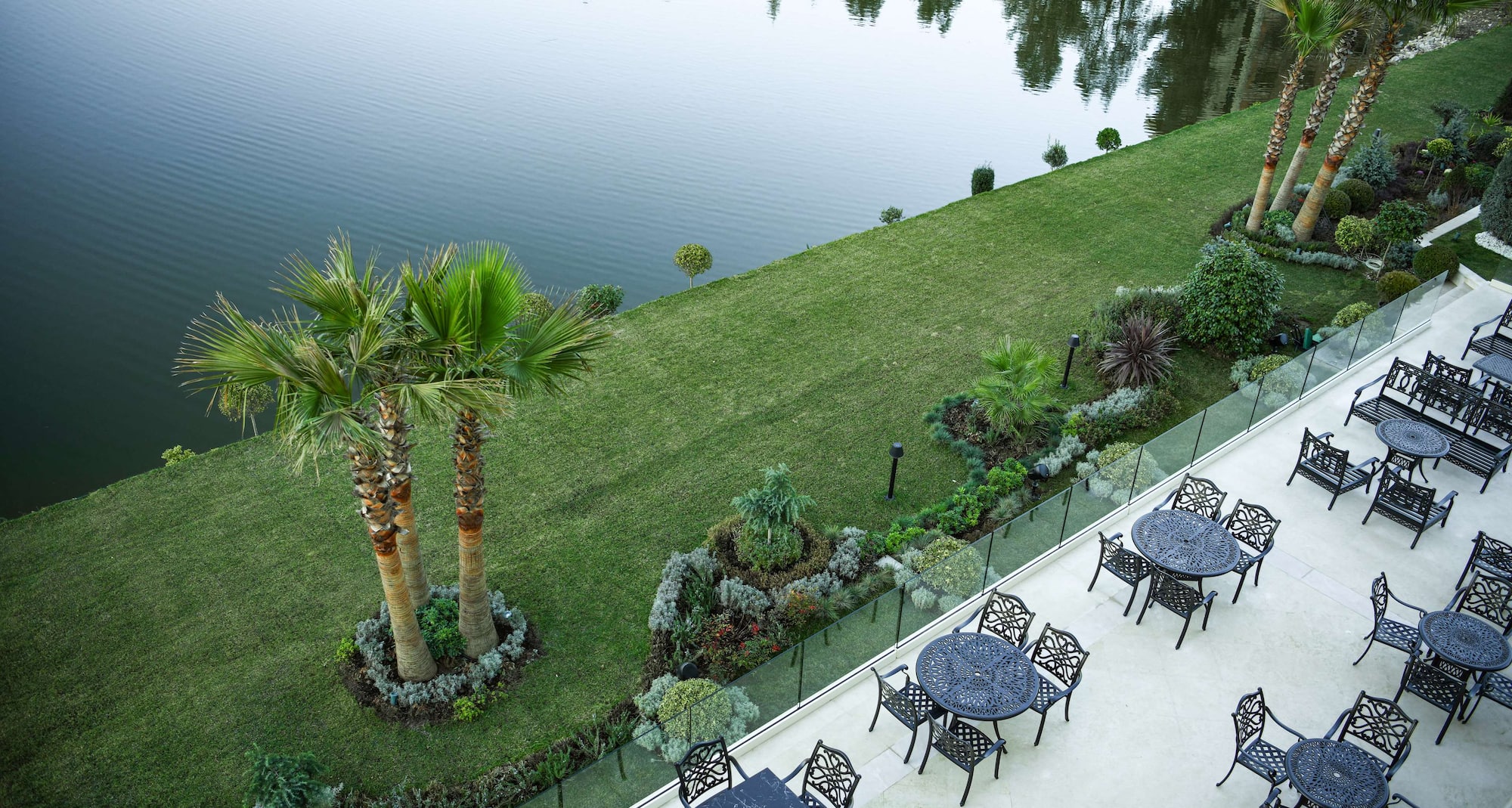 Radisson Collection Morina Hotel, Tirana - Alfresco bar