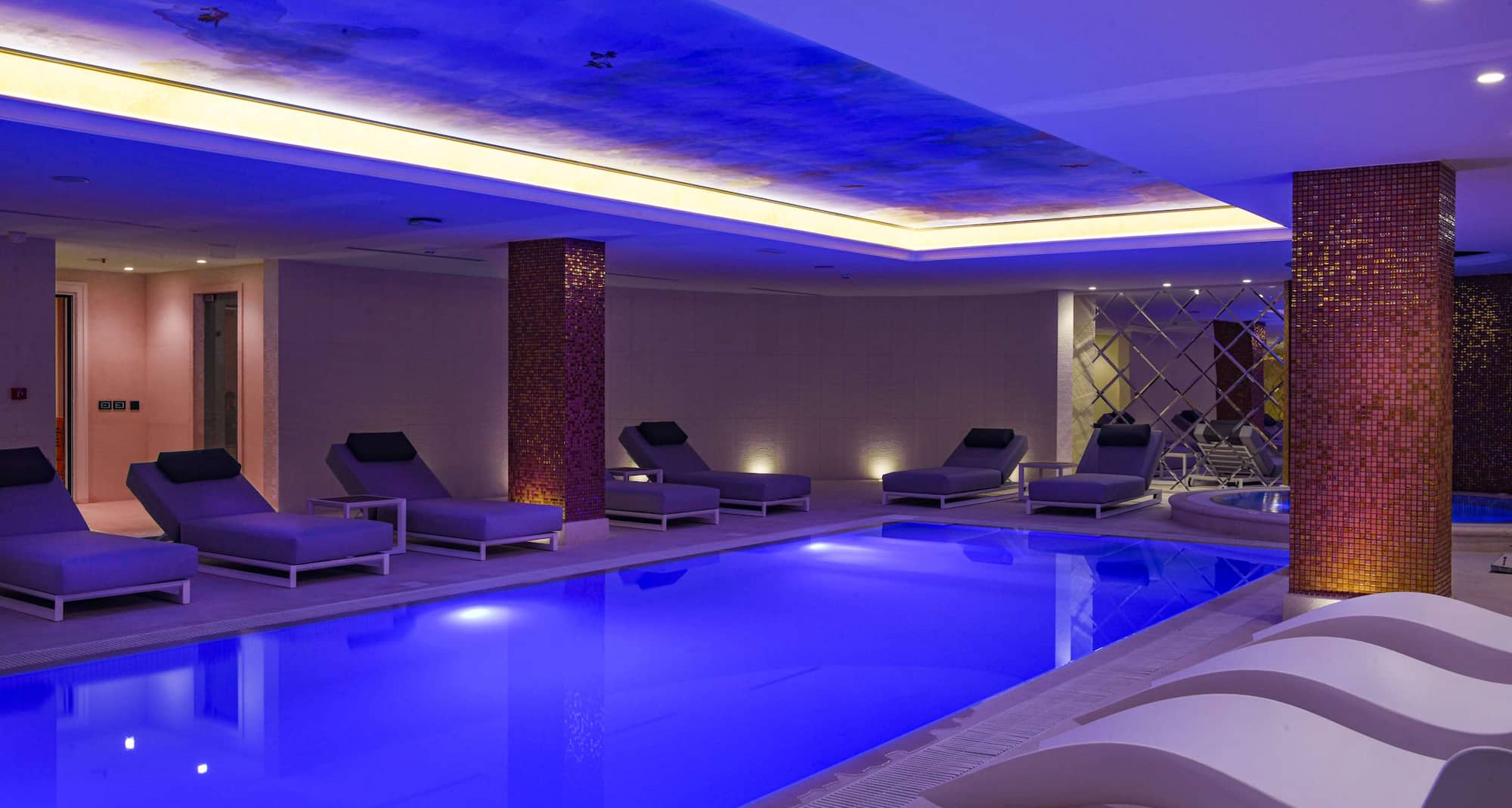Radisson Collection Morina Hotel, Tirana - Indoor Pool