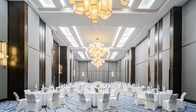 Hormuz Grand, Muscat A Radisson Collection Hotel - Zaiba Ballroom - Round table setup