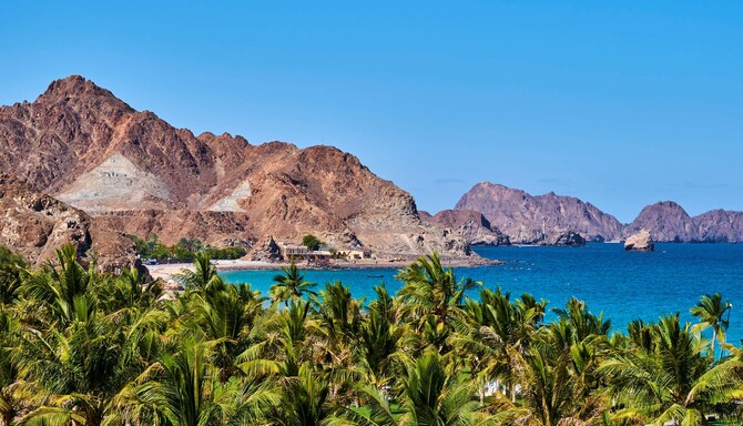 Hormuz Grand, Muscat A Radisson Collection Hotel - пляж Аль-Бустан, Маскат, Оман