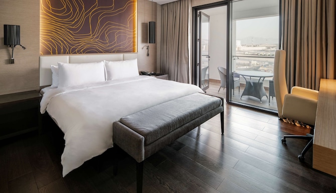 Radisson Collection Muscat, Hormuz Grand - جناح