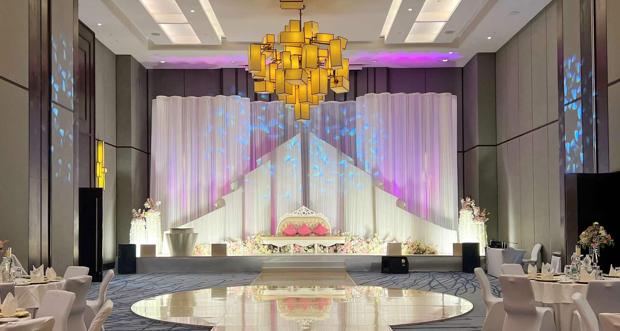 Radisson Collection Muscat, Hormuz Grand - Zaiba Wedding Setup