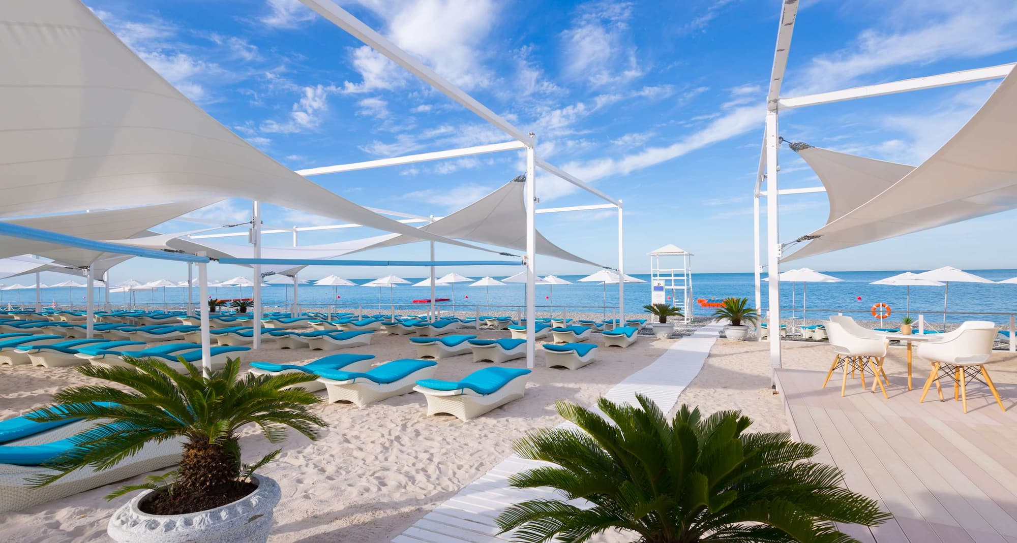 {slide.slideData.multimedia.alternateText}