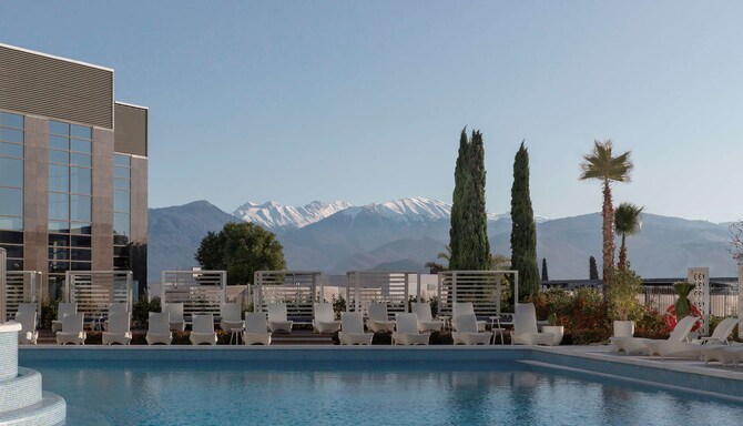 Radisson Collection Paradise Resort and Spa, Sochi - Small pool in winter