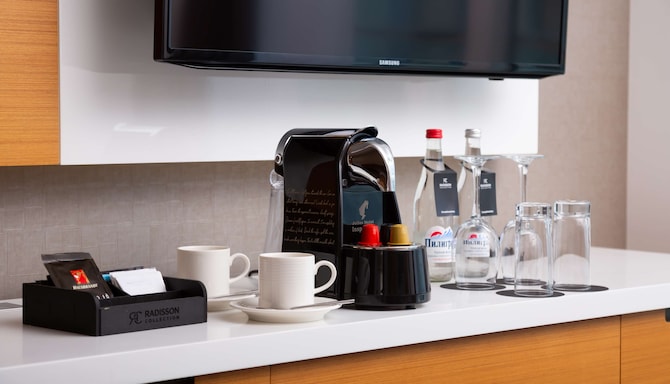 Radisson Collection Paradise Resort and Spa, Sochi - Coffee machine