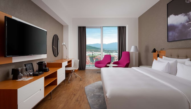 Radisson Collection Paradise Resort and Spa, Sochi - Collection Executive Room Mountain View