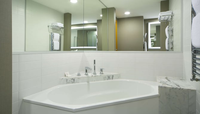 Radisson Collection Paradise Resort and Spa, Sochi - Bathroom