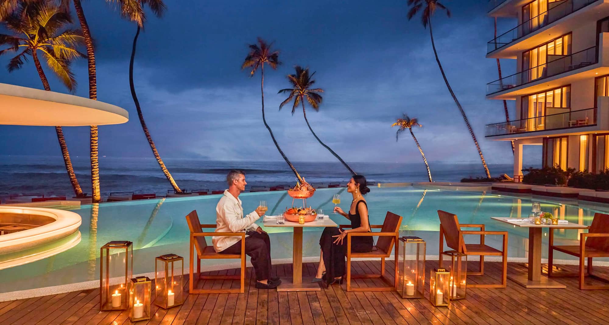 {slide.slideData.multimedia.alternateText}