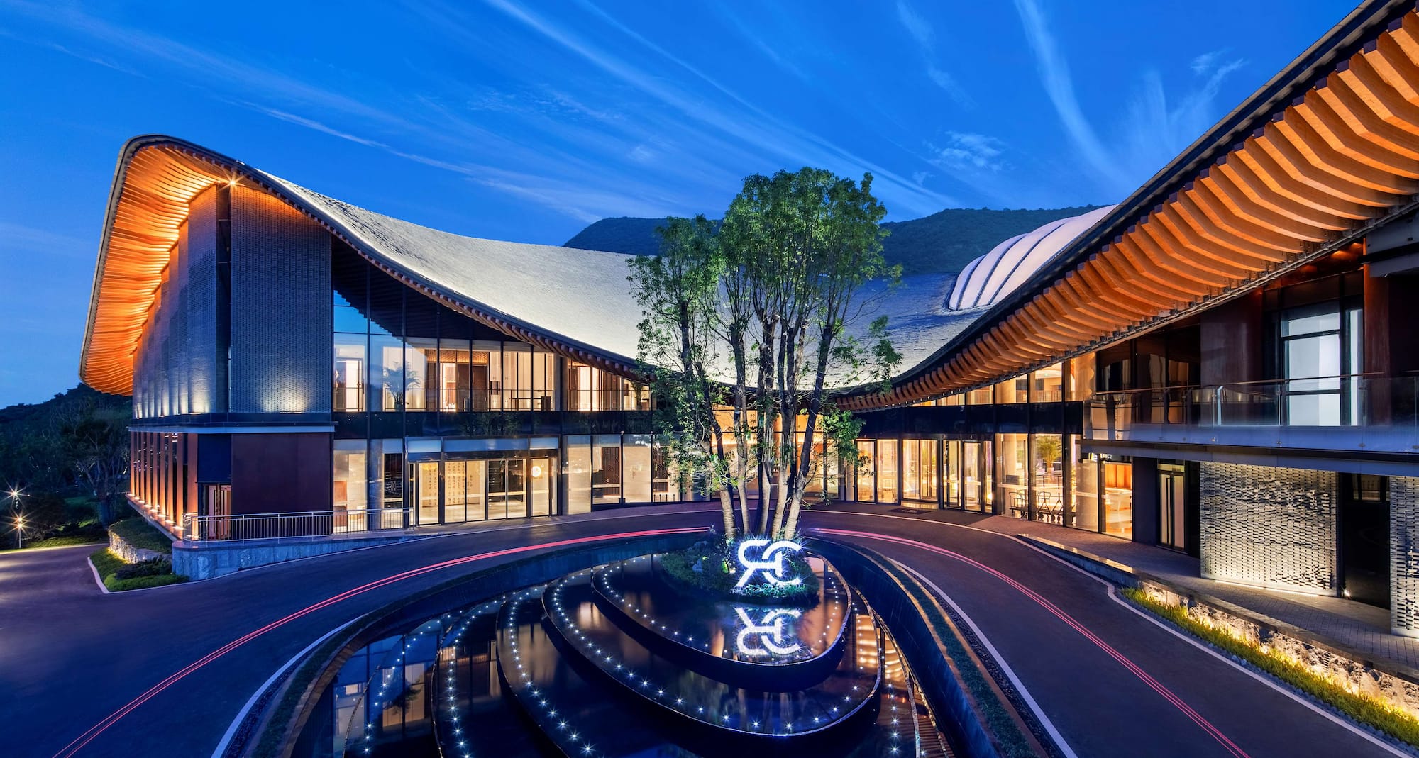Radisson Collection Resort, Nanjing - Hotel exterior night view
