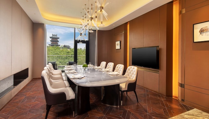 Radisson Collection Resort, Nanjing - Presidental Suite-Dining Room