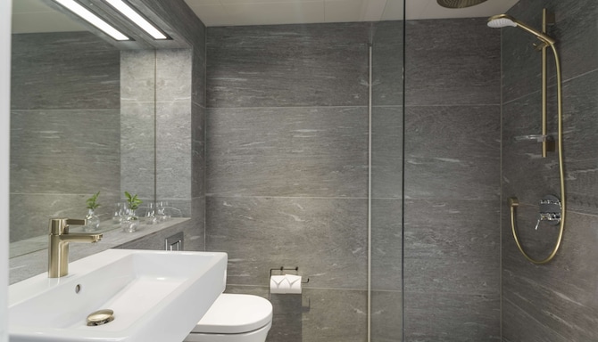 Radisson Collection Royal Hotel, Copenhagen - Guest room bath