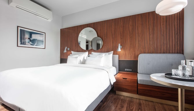 Radisson Collection Royal Hotel, Copenhagen - Guest room - Tivoli view