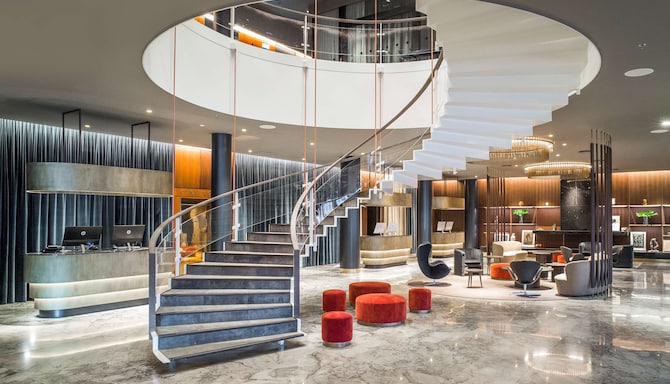 Radisson Collection Royal Hotel, Copenhagen - Scala a chiocciola della hall