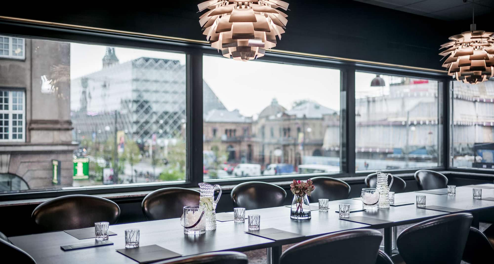 Radisson Collection Royal Hotel, Copenhagen - Meeting room Swan I + II boardroom set-up