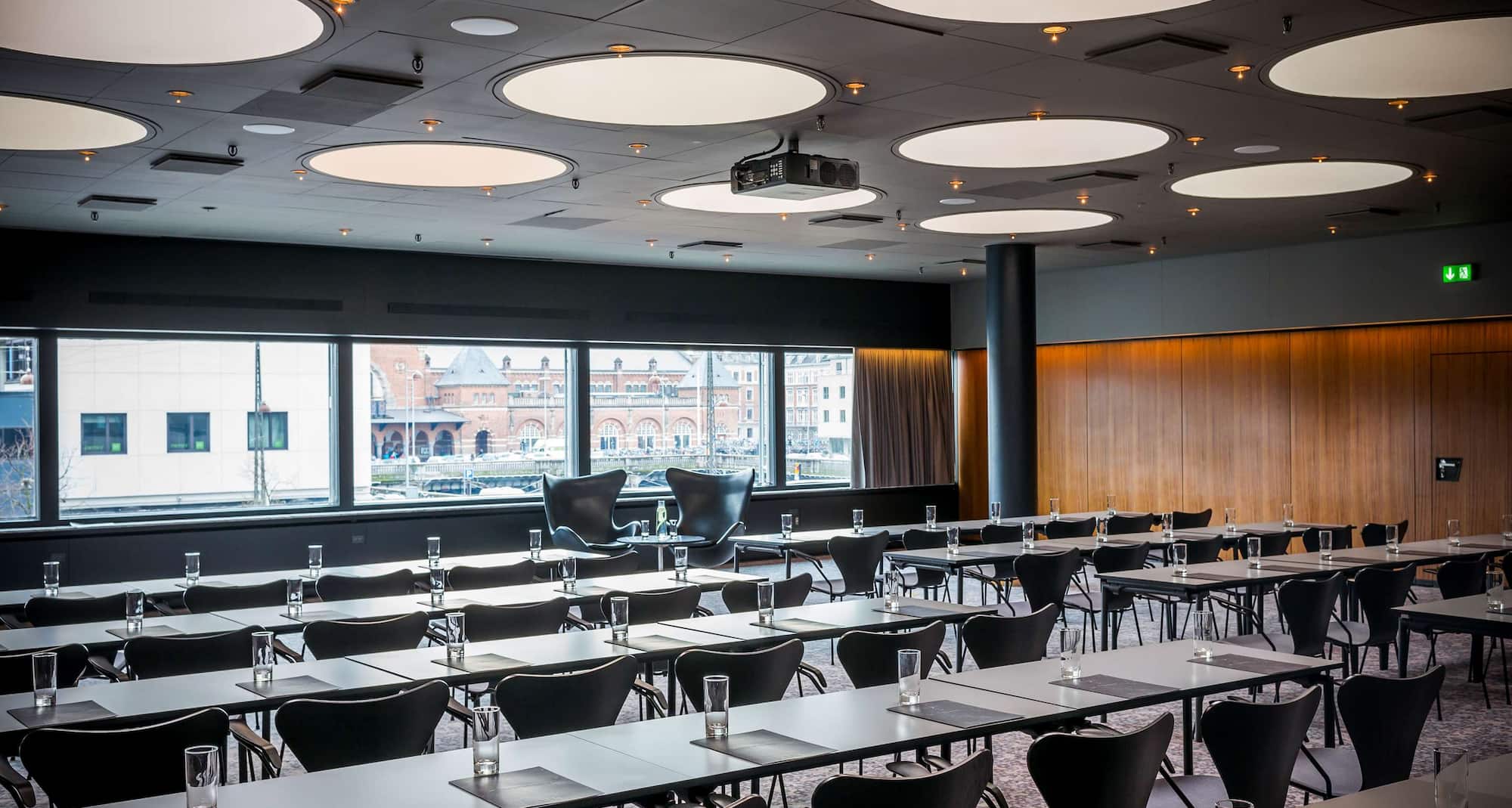 Radisson Collection Royal Hotel, Copenhagen - Meeting room The 7 Series classroom set-up