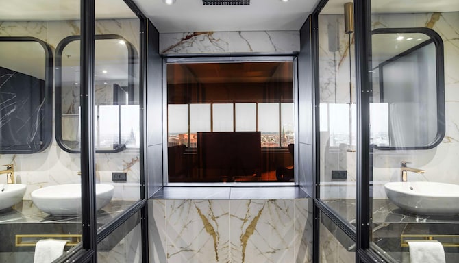 Radisson Collection Royal Hotel, Copenhagen – baderom i panorama-suite