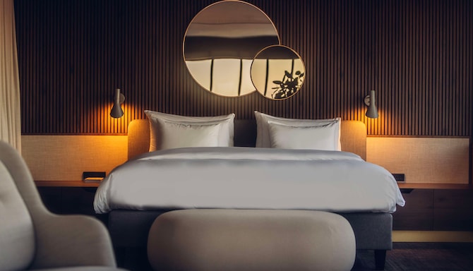 Radisson Collection Royal Hotel, Copenhagen - Panorama Suite bedroom area