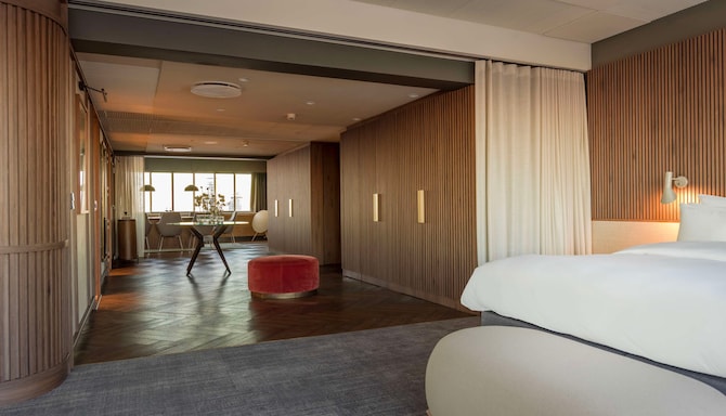 Radisson Collection Royal Hotel, Copenhagen - Panorama Suite hallway