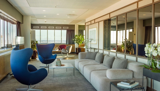 Radisson Collection Royal Hotel, Copenhagen - Panorama Suite living room area