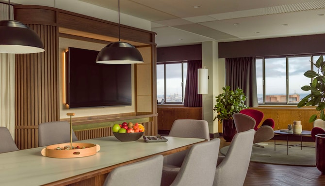 Radisson Collection Royal Hotel, Copenhagen - Panorama Suite dining area