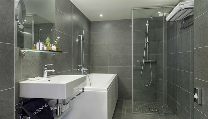 Radisson Collection Strand Hotel, Stockholm - Suite bad