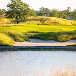 Radisson Collection Hotel, The National Brussels - Golf course by the lake