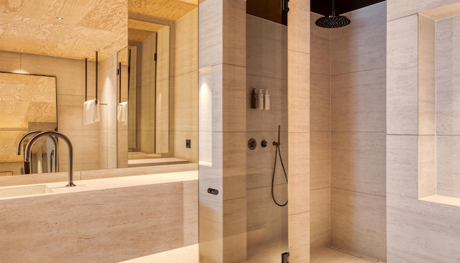 Radisson Collection The National Hotel, Brussels - حمام غرفة الضيوف