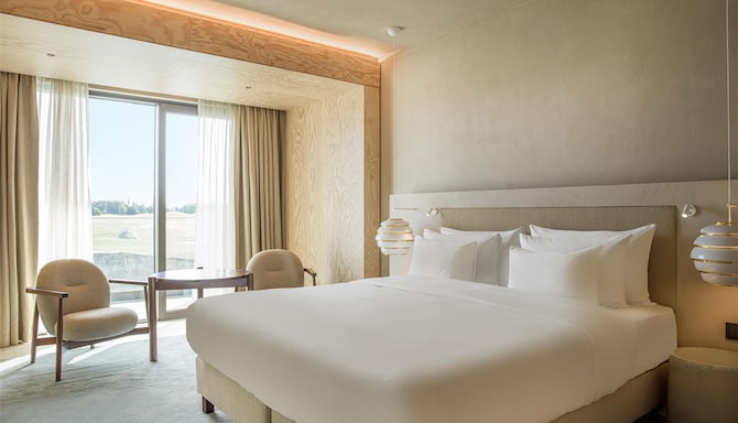 Radisson Collection The National Hotel, Brussels - Guest Room Collection Premium lake view