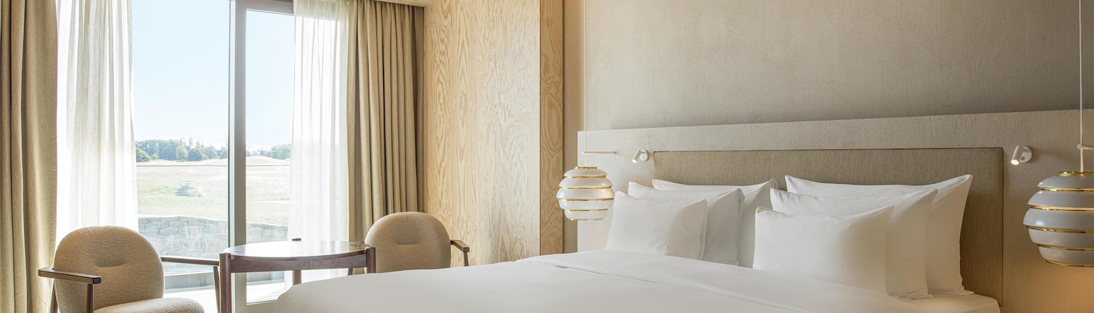 Radisson Collection The National Hotel, Brussels - Guest Room Collection Premium lake view